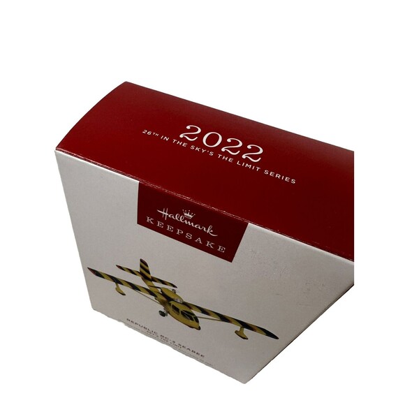 2022 Hallmark Keepsake Ornament Republic RC-3 Seabee Sky's The Limit Airplane - Picture 2 of 3